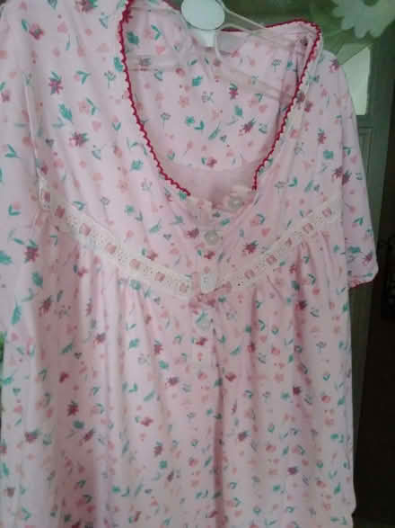 Photo of free nightdress medium size women 10-12 (Lewisham SE13) #2