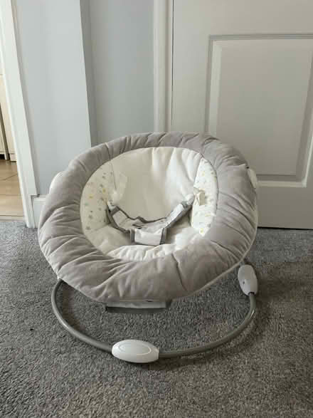 Photo of free Baby rocker (Manor castle, S2) #1