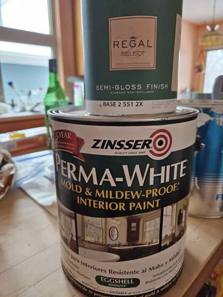 Photo of free Paint latex int. Ext (60202) #1