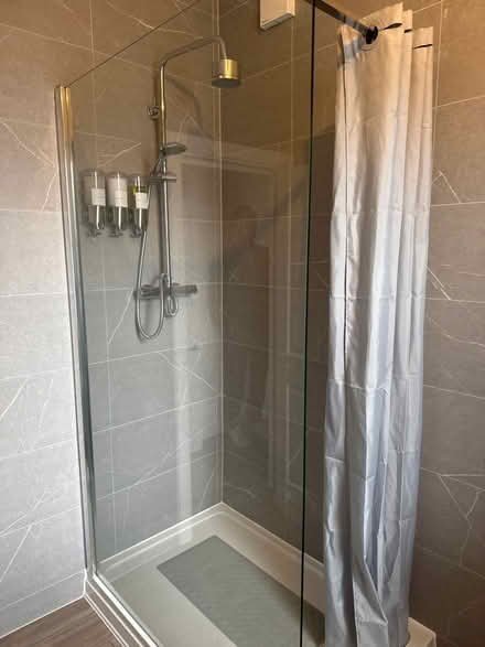 Photo of free Glass shower screen Suitable (Southfields SW18) #1