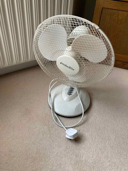 Photo of free Desk fan (IP1) #1
