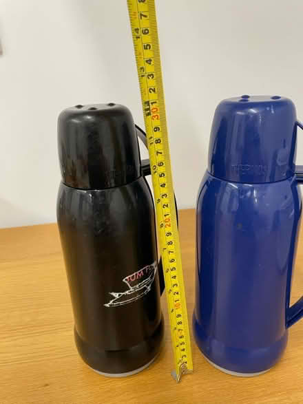 Photo of free Two thermos flasks (Hoxton) #3