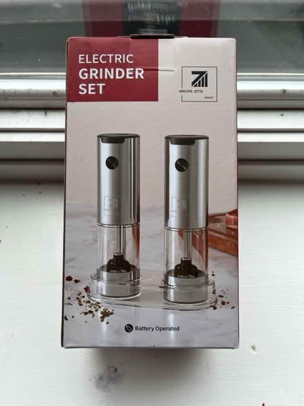 Photo of free Electric grinders (Whitby - Kendalwood/Dundas-ish) #1