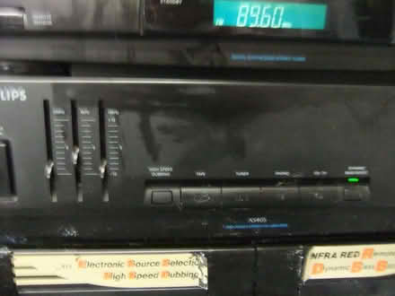 Photo of free Hi-Fi system. Phillips stackable old style. (Halford SY7) #2