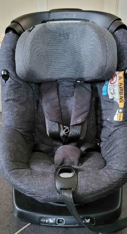Photo of free Maxi Cosi Swivel Car Seat (Fairfield Park SG5) #1