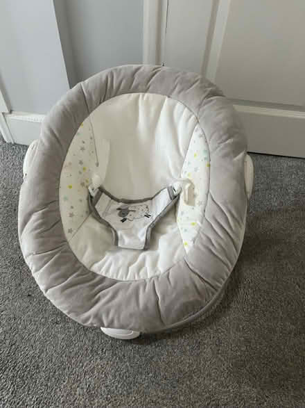 Photo of free Baby rocker (Manor castle, S2) #2