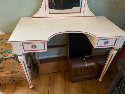 Photo of free Dressing table (St Albans AL3) #2