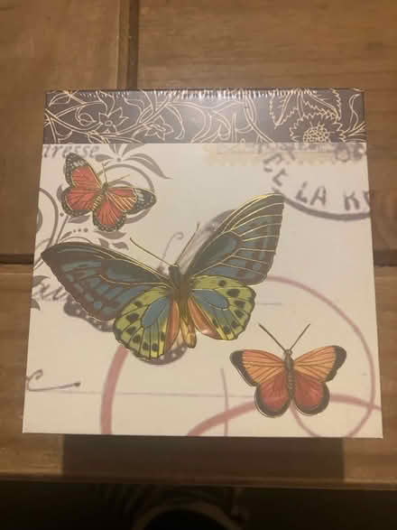 Photo of free Butterfly memo box (Waddon) #2