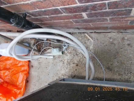 Photo of free Working dishwasher (Ellesmere Port CH65) #2