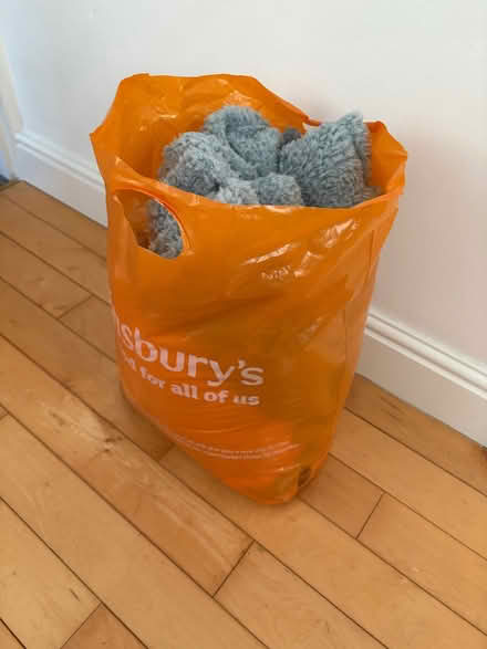 Photo of free Bag of fabric (Arnold NG5) #1