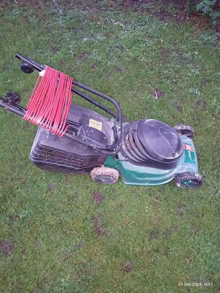 Photo of free Lawnmower (electric) - Qualcast Quadtrak 30 (New Malden KT3) #3