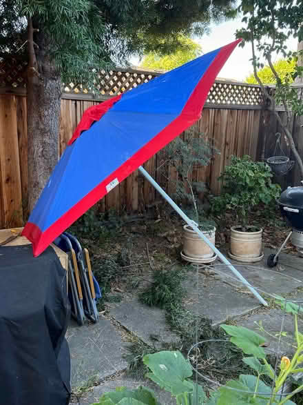 Photo of free Beach Umbrella (San Jose near Union/Curtner) #1
