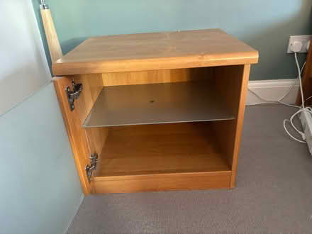 Photo of free King Sized Bed Frame & matching bedside cabinets (Hurst RG10) #3