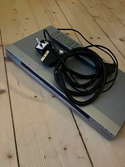 Photo of free DVD player (Leith EH6) #1