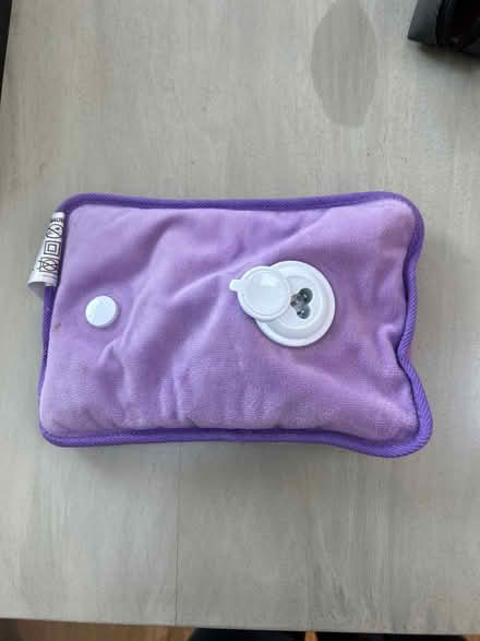 Photo of free Electric heating pad - NO CHARGER (Chislehurst, BR7) #2