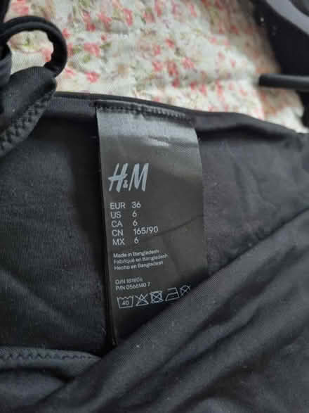 Photo of free Swimming suits and, hat and a top (SE15) #4