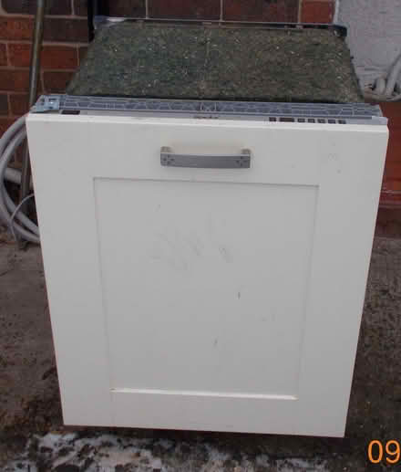 Photo of free Working dishwasher (Ellesmere Port CH65) #3