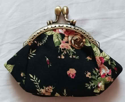 Photo of free Purse 14cm wide * 10cm tall (AB22) #1