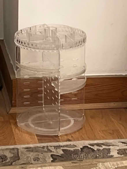 Photo of free Rotating make up stand (East Croydon ( near station )) #1