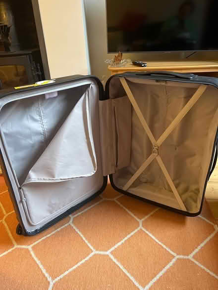 Photo of free Lrg Antler suitcase, missing wheel (CH1 nr Racecourse) #2