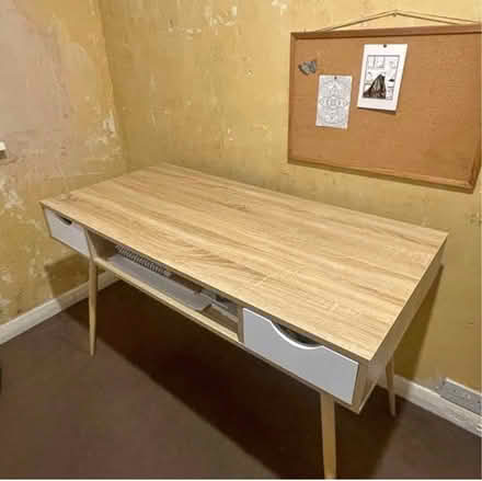 Photo of Desk similar to this (Vale of White Horse SN7) #1