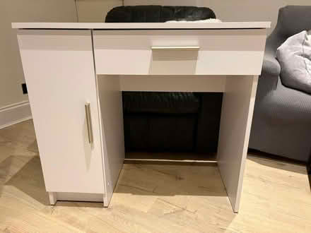Photo of free White dressing table (Northfields) #1