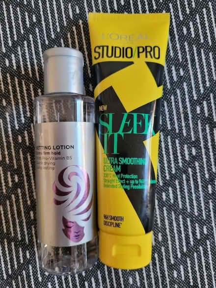 Photo of free Smoothing crème and setting lotion (Upper Holloway N7) #1