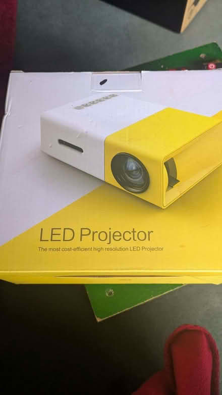 Photo of free Tiny projector (Inch Park EH16) #4