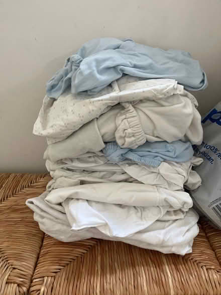 Photo of free Large bundle of fitted cot sheets (TW7) #1