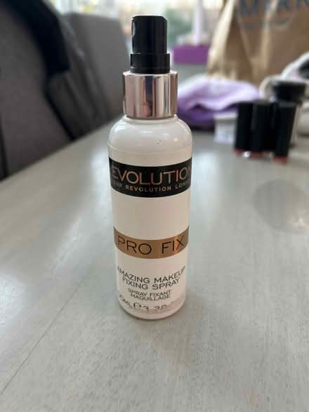 Photo of free Make up fixing spray (Chislehurst, BR7) #1