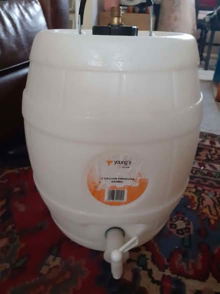 Photo of free pressure beer barrel (South Woodchester GL5) #1