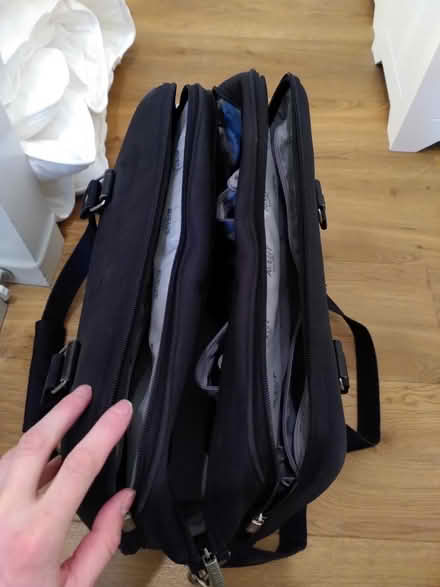 Photo of free Changing bag - black - Avent brand (Byfleet KT14) #3