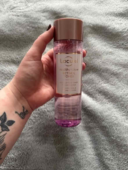 Photo of free Mixture of Makeup & Accessories (TN39) #2