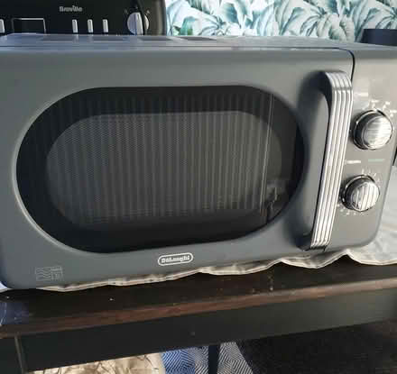 Photo of free DeLonghi microwave (Aldershot GU12) #1