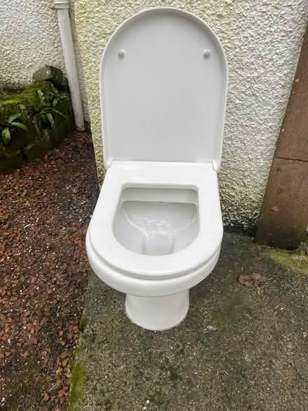 Photo of free Toilet (Cambusbarron FK7) #3