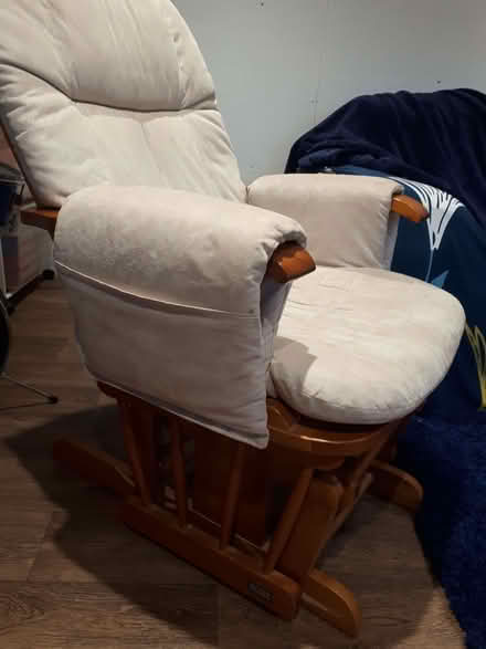 Photo of free Reclining glider rocking chair (Mothercare/Kub) (Upminster RM14) #4