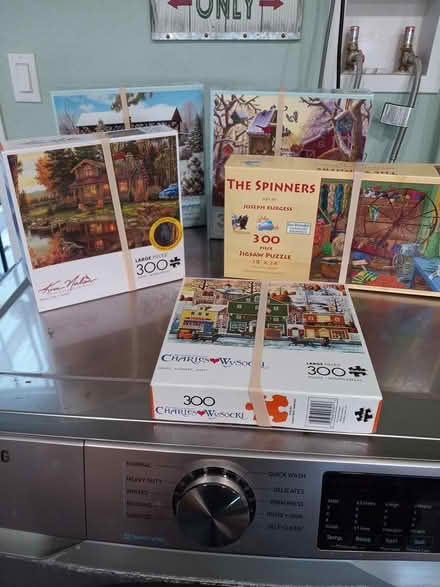 Photo of free 300 piece zigsaw puzzles (Snell and Santa Teresa) #2