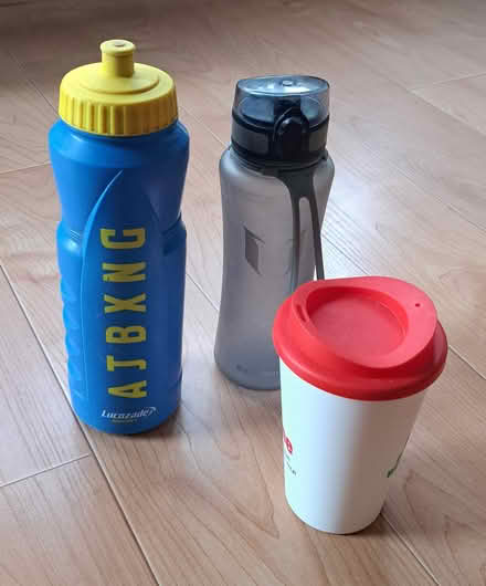 Photo of free Various drinking bottles / cup (Northwood HA6) #1