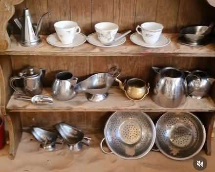 Photo of Teacups/teapots (Oldfield Park) #1
