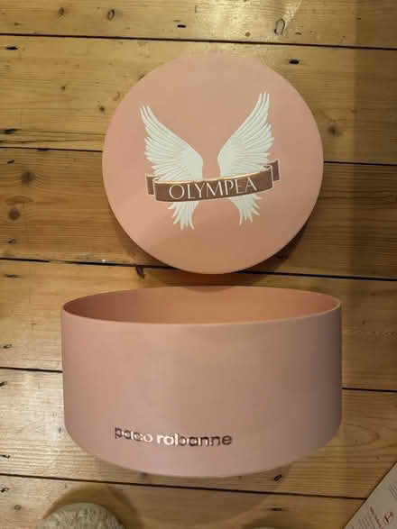 Photo of free Empty Gift Box (SE4) #2
