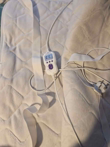 Photo of free Single bed electric blanket (Middleton MK10) #1