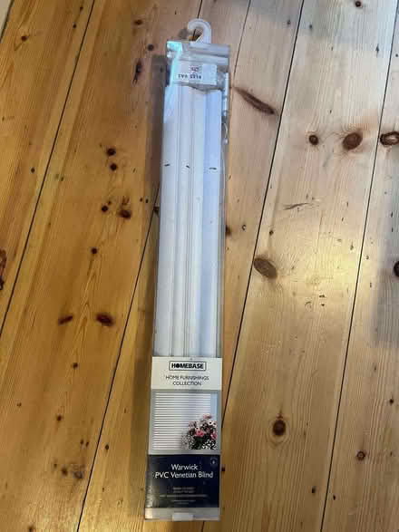 Photo of free Unopened PVC Venetian blinds 1.6m drop x 0.6 m wide (Jericho OX1) #3