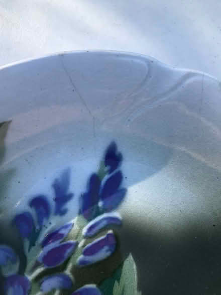 Photo of free French bowl has a thin crack (San Anselmo near Andronico’s) #2