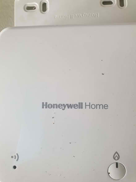 Photo of free Honeywell Boiler WIFI thermostat Controller (Clint Green NR20) #3