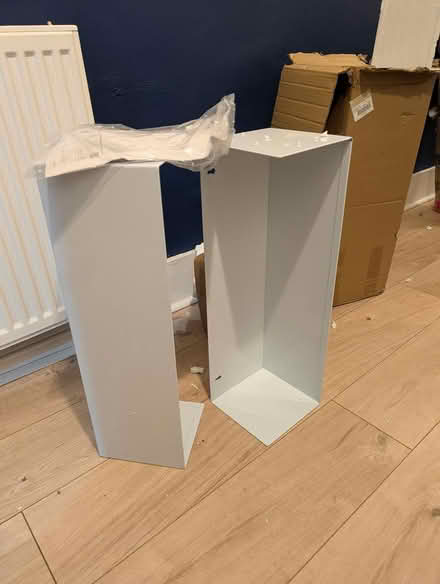 Photo of free AM wall shelf white (Grantham) #1