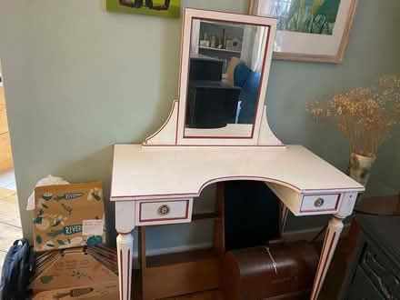 Photo of free Dressing table (St Albans AL3) #1