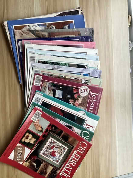 Photo of free Leisure Arts Cross Stitch Mags (Jermyn, PA) #1