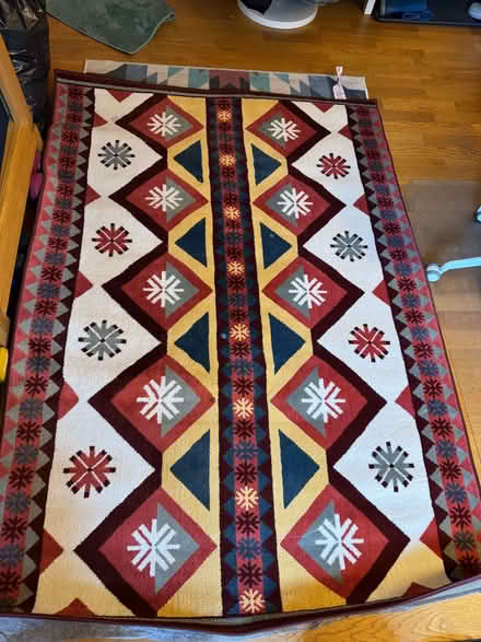 Photo of free indoor rug (St. John's Wood NW8) #2