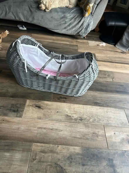 Photo of free Moses basket (Maypole/Solihull lodge/B14) #1