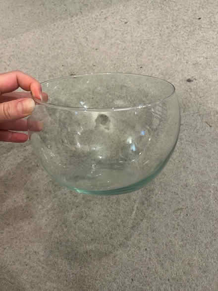 Photo of free Glass vase (AL1) #3